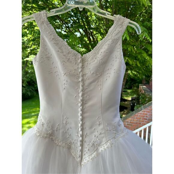 Mary’s Bridal ball gown size 8 beaded bodice EUC tulle skirt - Picture 8 of 16